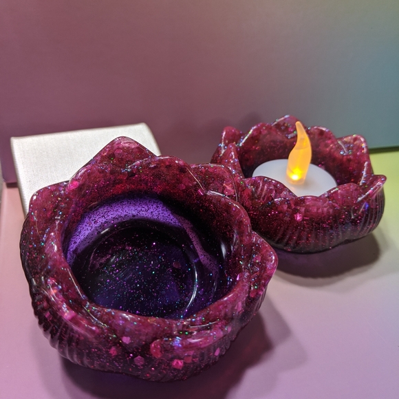 Glitter Resin Lotus Flower Tea Light Set of 2 - Picture 2 of 7